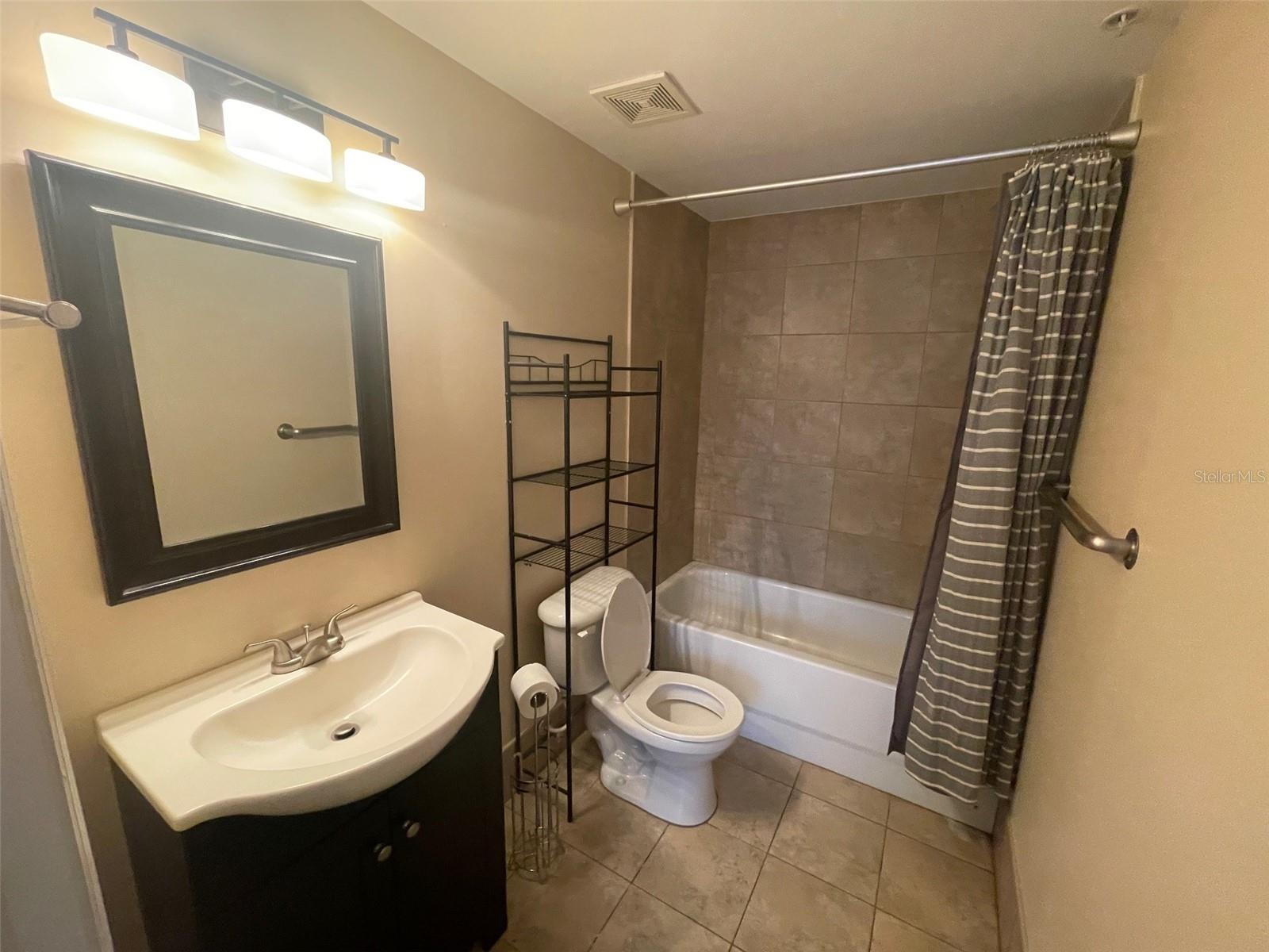 2515 SW 35TH PL #213, GAINESVILLE, FL, 32608