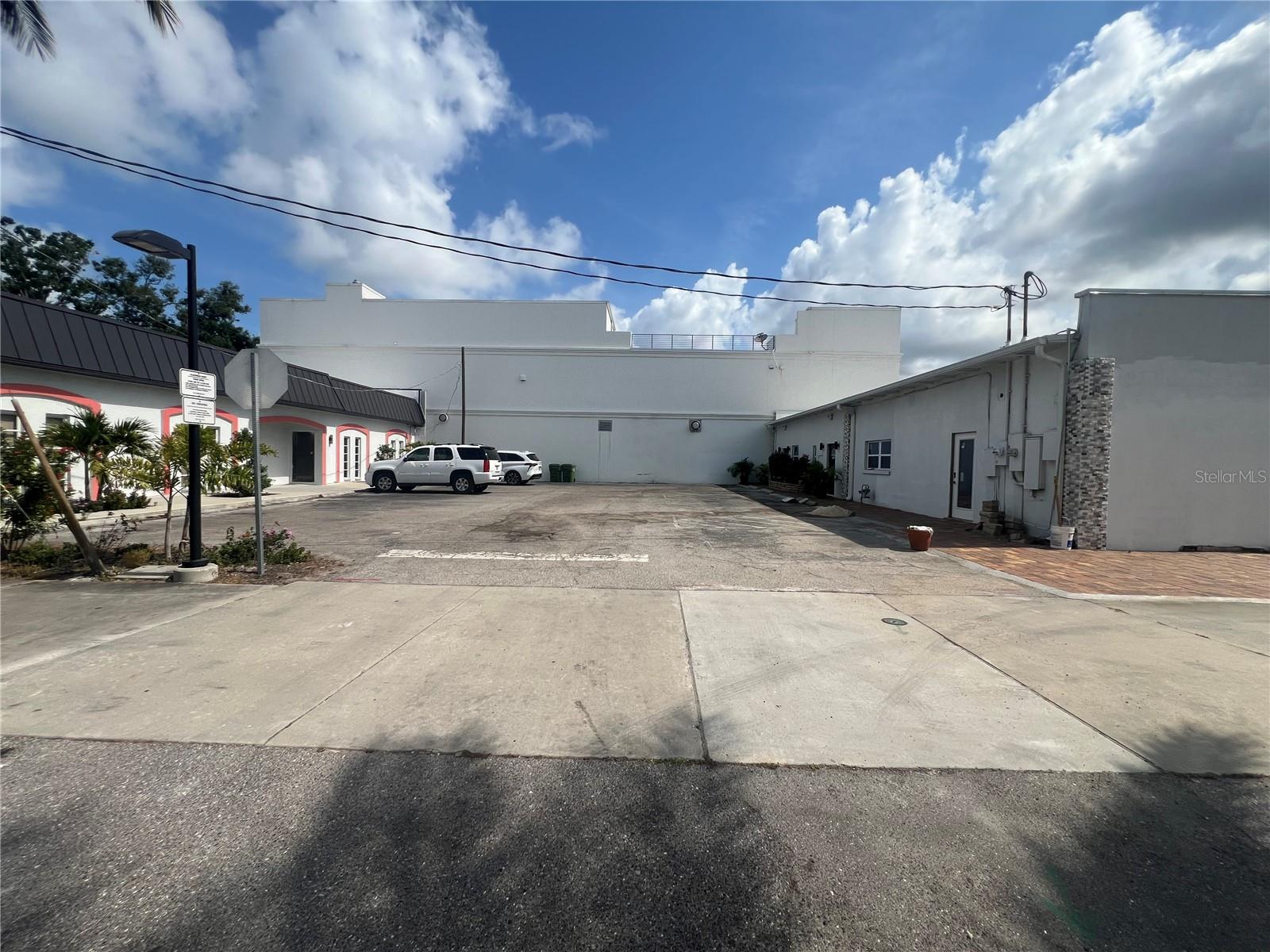 1977 BROTHER GEENEN WAY, SARASOTA, FL, 34236