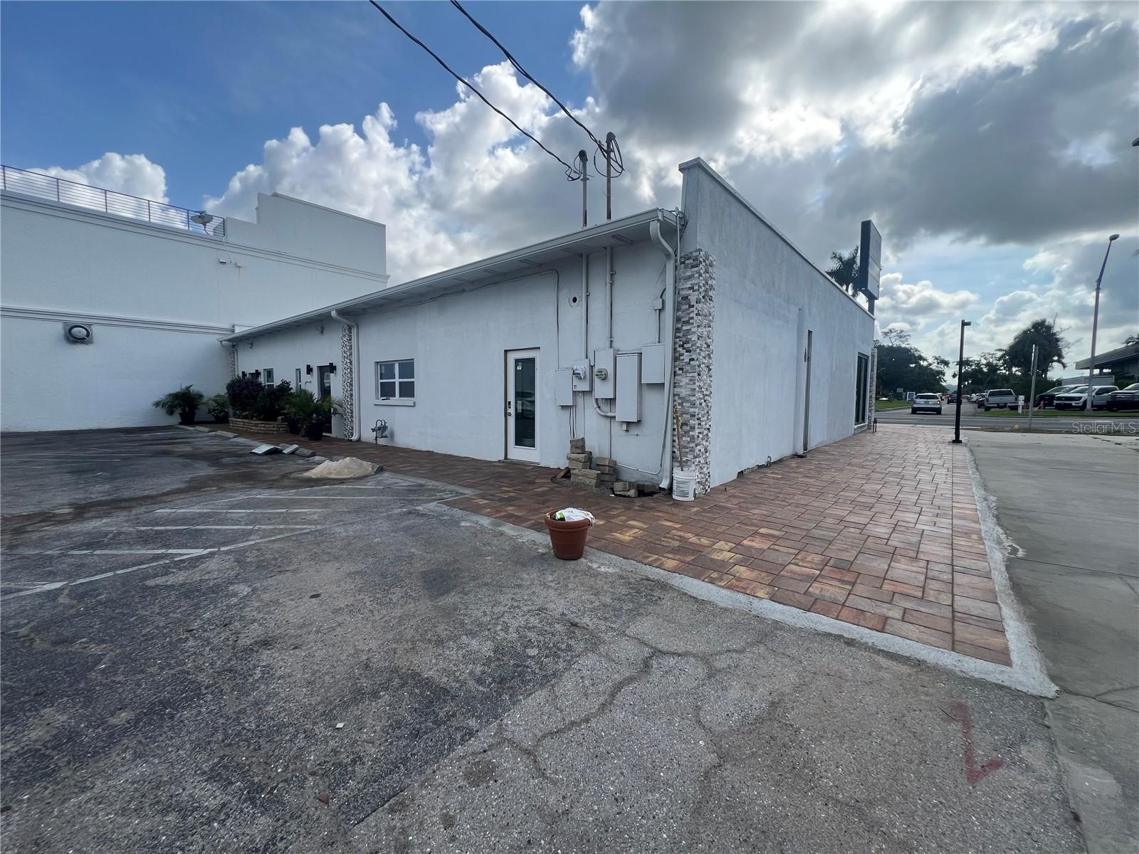 1977 BROTHER GEENEN WAY, SARASOTA, FL, 34236