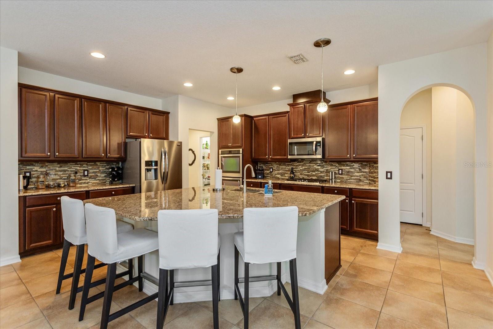 2110 ARDEN OAKS DR, OCOEE, FL, 34761