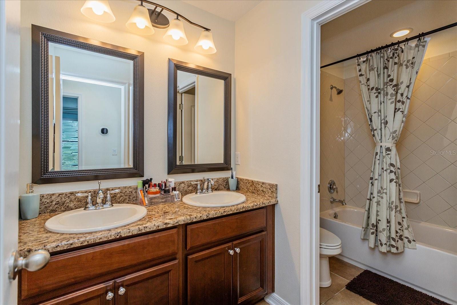 2110 ARDEN OAKS DR, OCOEE, FL, 34761