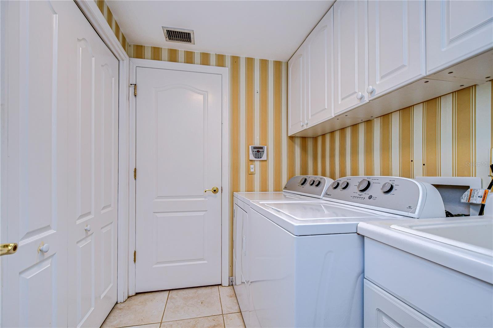 13635 TWIN LAKES LN #13635, TAMPA, FL, 33618