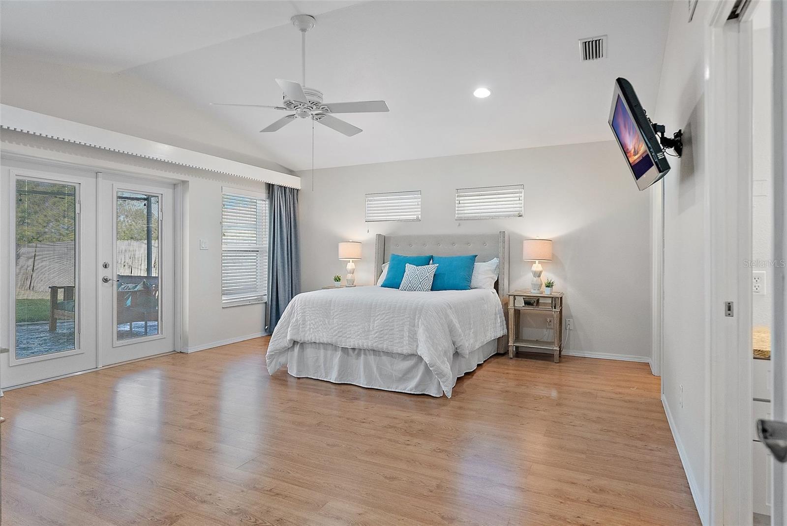 11115 66TH TER, SEMINOLE, FL, 33772