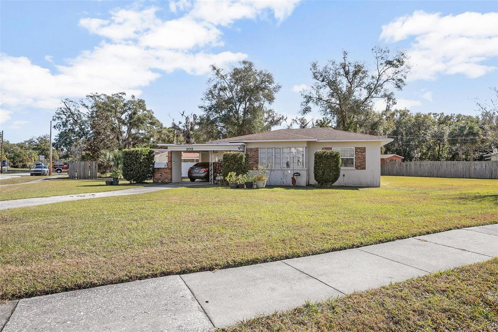 203 S DEXTER AVE, DELAND, FL, 32720