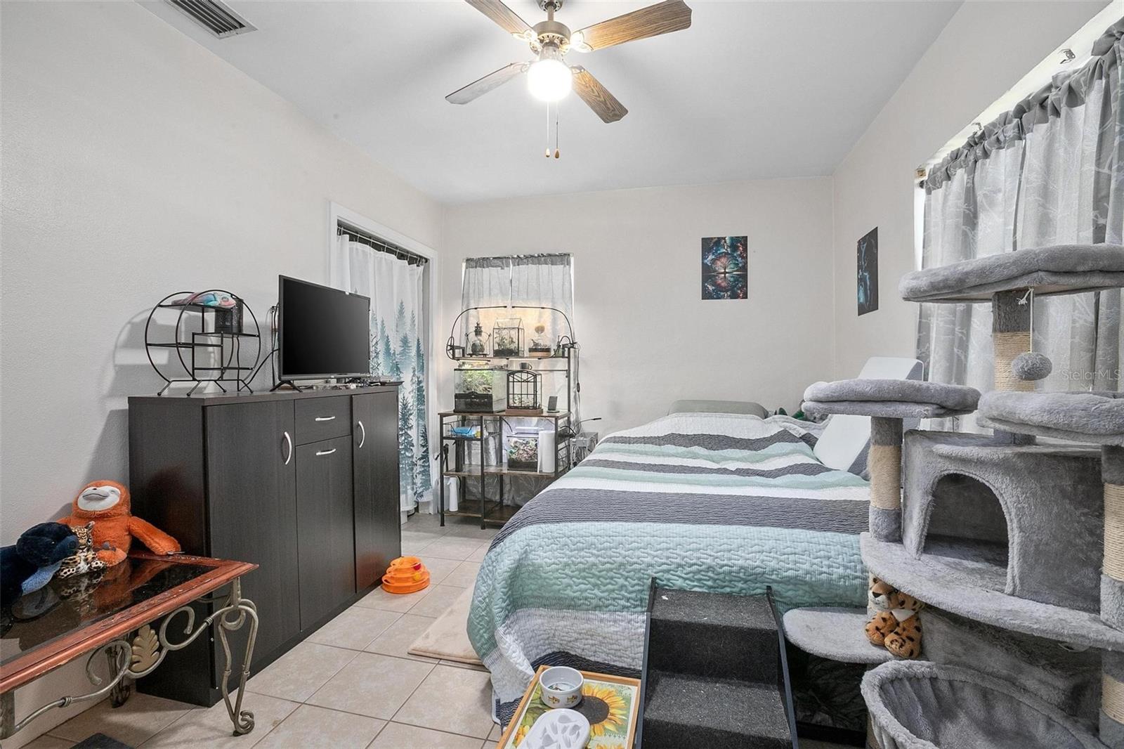 203 S DEXTER AVE, DELAND, FL, 32720