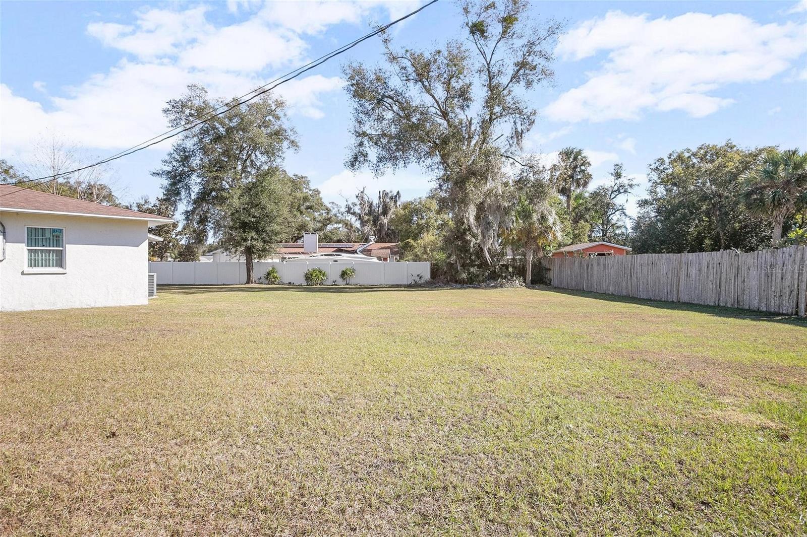 203 S DEXTER AVE, DELAND, FL, 32720