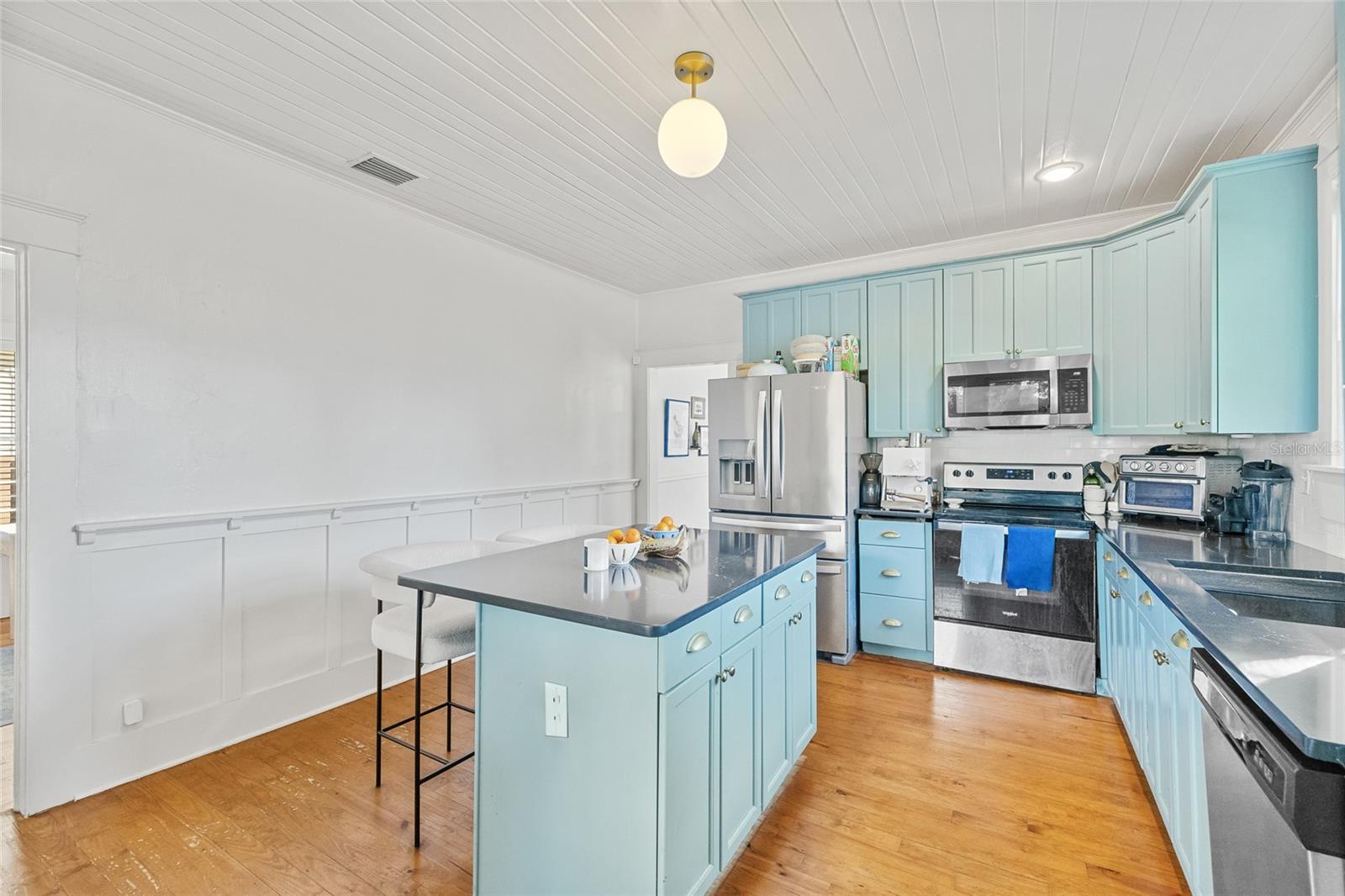 213 W CAYUGA ST, TAMPA, FL, 33603