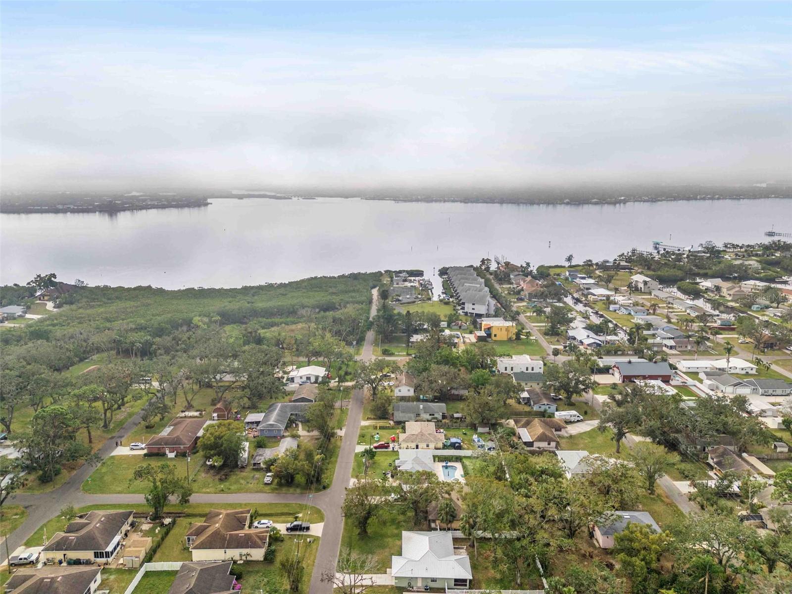 807 LEFFINGWELL AVE, ELLENTON, FL, 34222