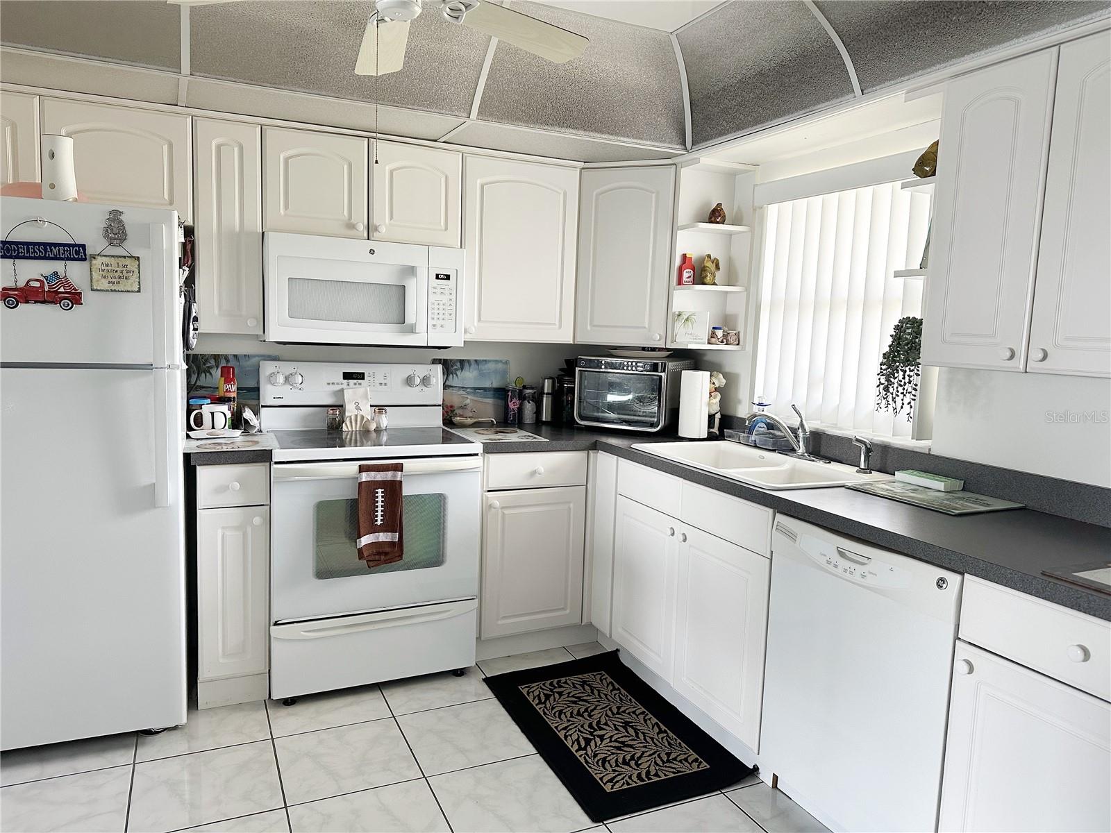 4525 COVE CIR #1002, ST PETERSBURG, FL, 33708