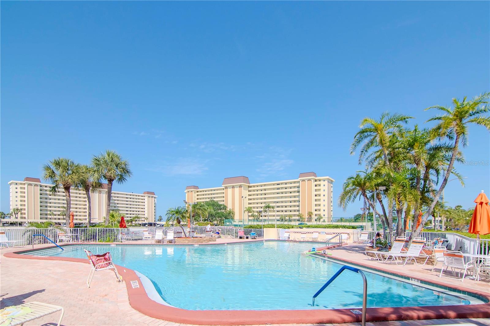 4525 COVE CIR #1002, ST PETERSBURG, FL, 33708