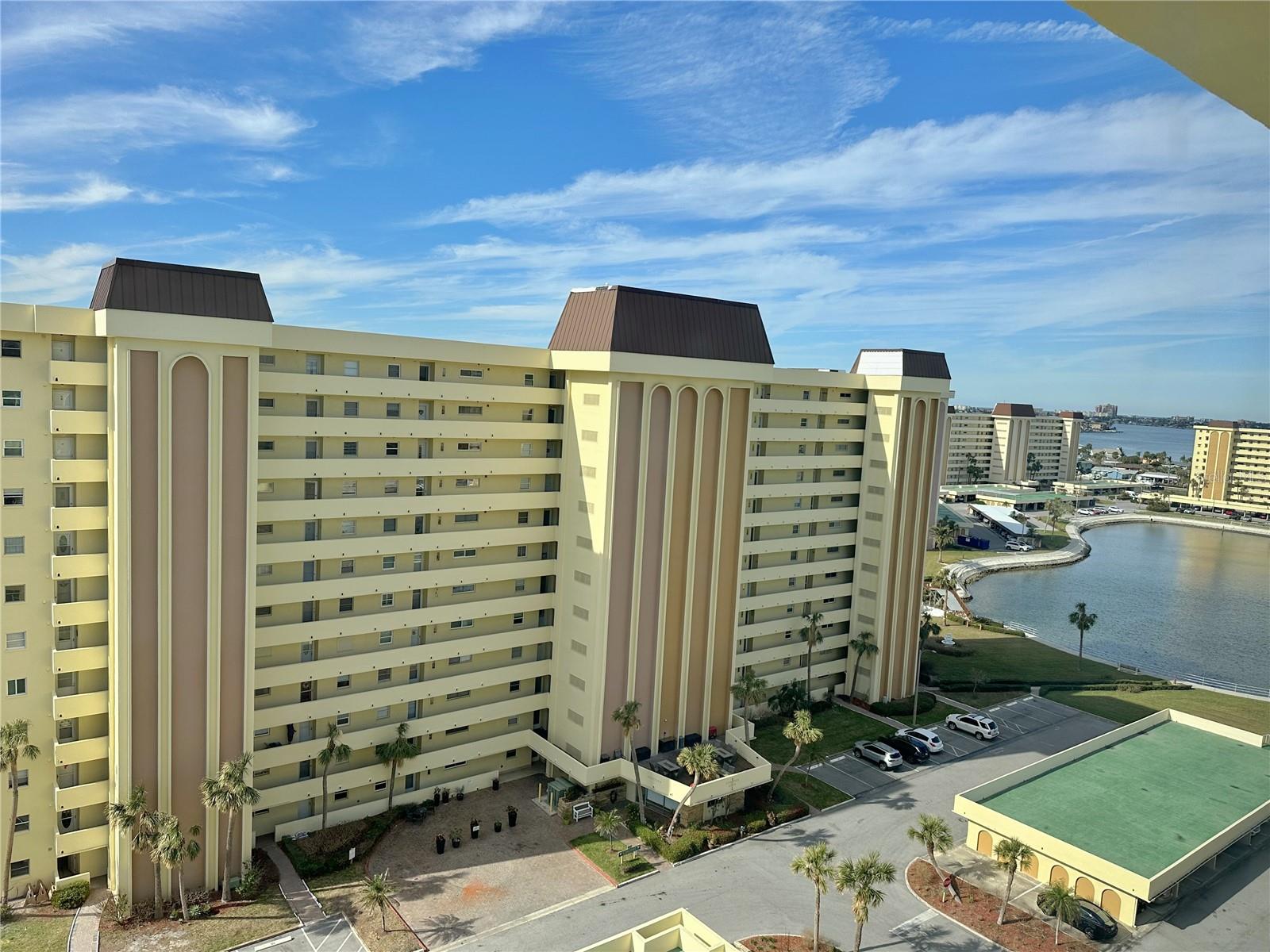 4525 COVE CIR #1002, ST PETERSBURG, FL, 33708