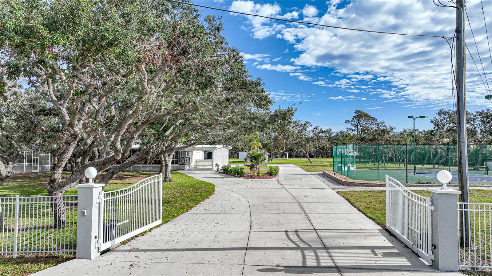 1931 BAYSHORE DR, ENGLEWOOD, FL, 34223