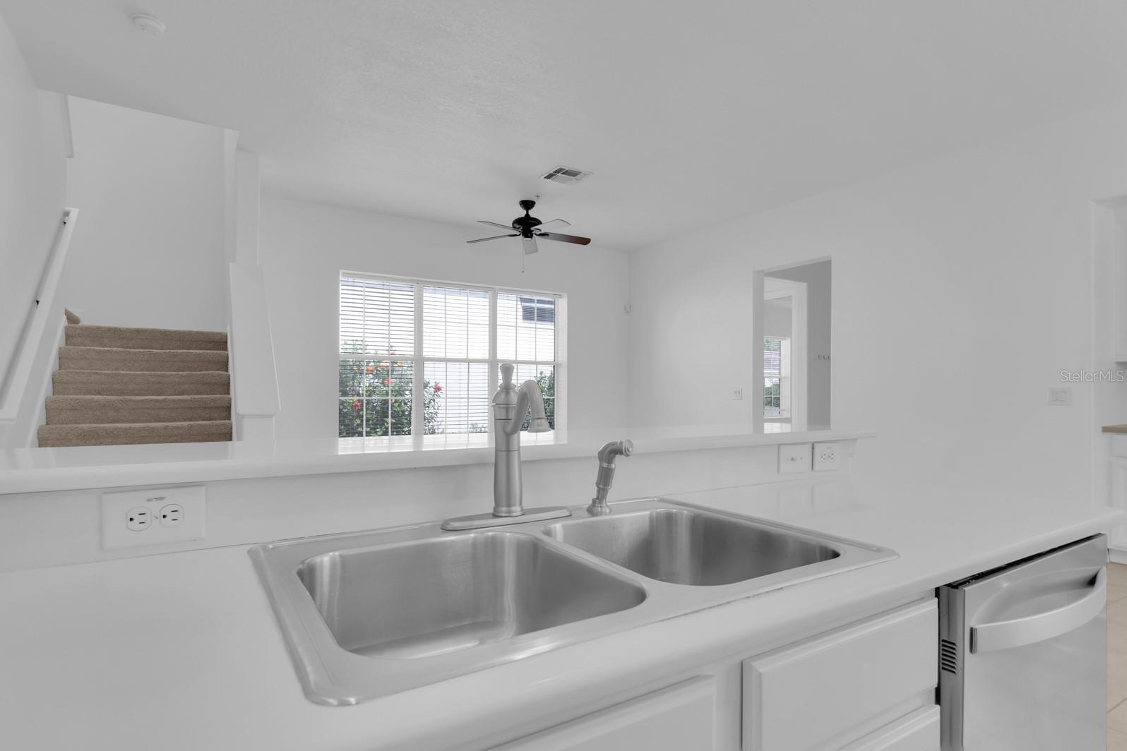 3929 CORRINE DR, ORLANDO, FL, 32814