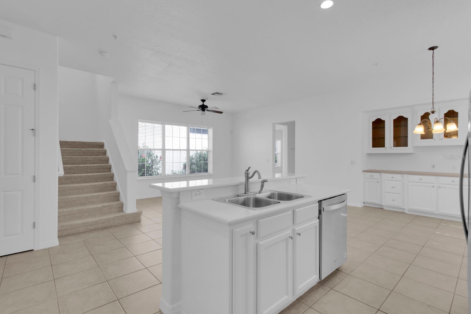 3929 CORRINE DR, ORLANDO, FL, 32814