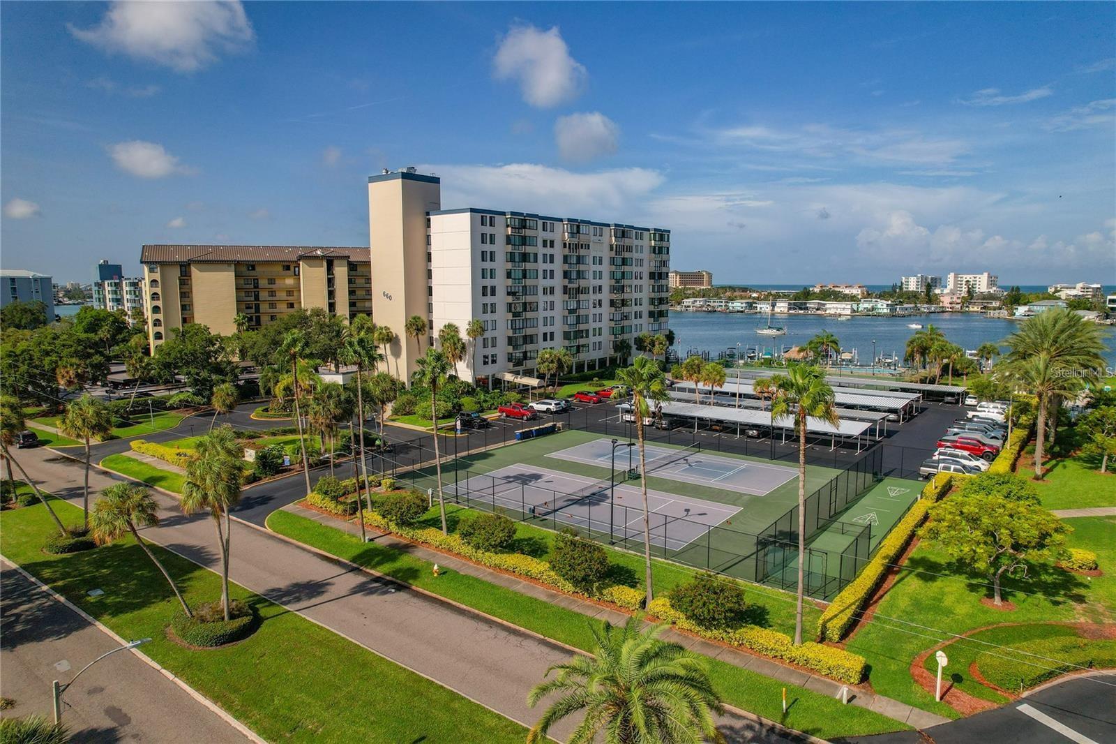 660 ISLAND WAY #801, CLEARWATER BEACH, FL, 33767