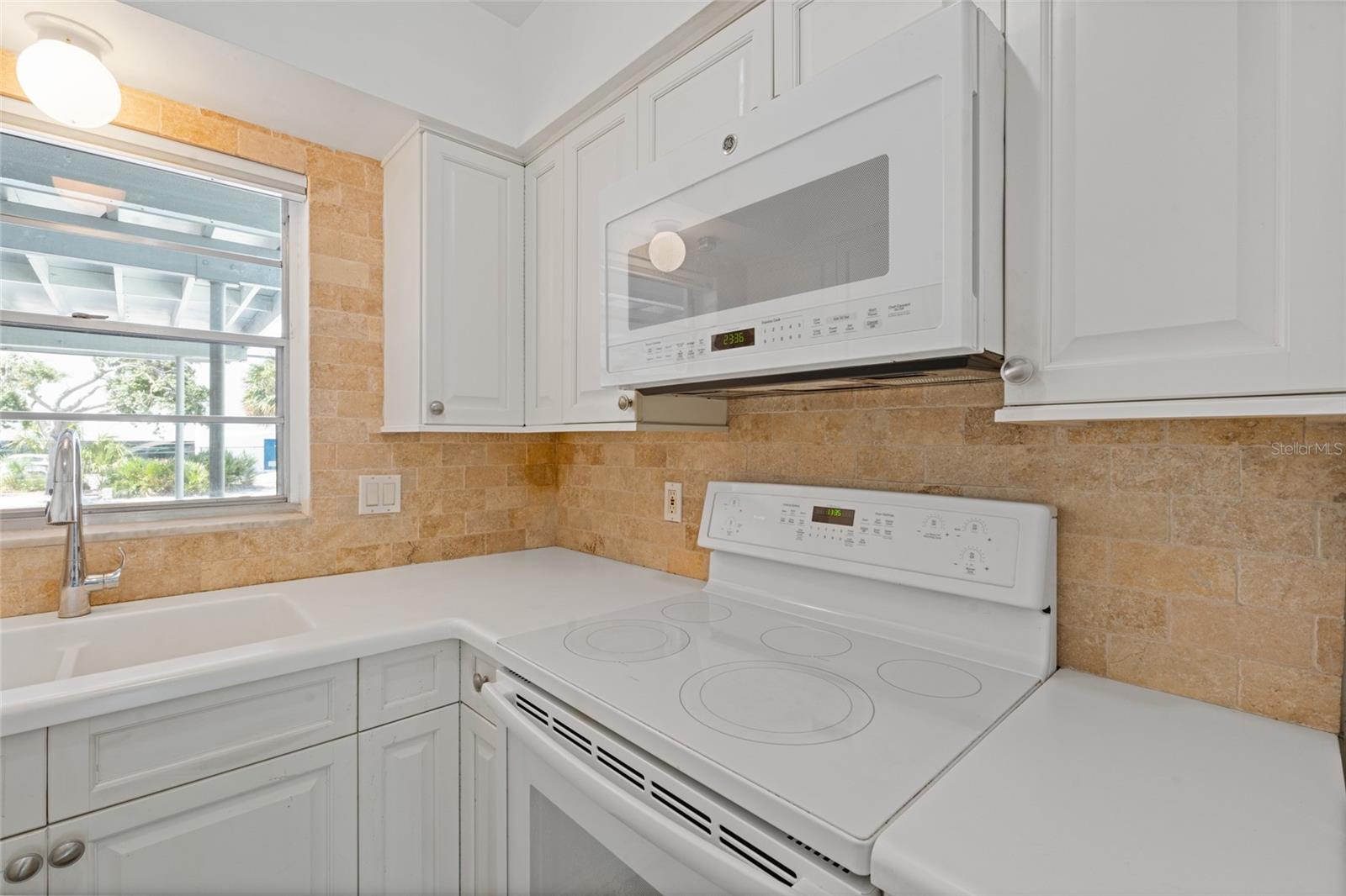 3717 46TH AVE S #6, ST PETERSBURG, FL, 33711