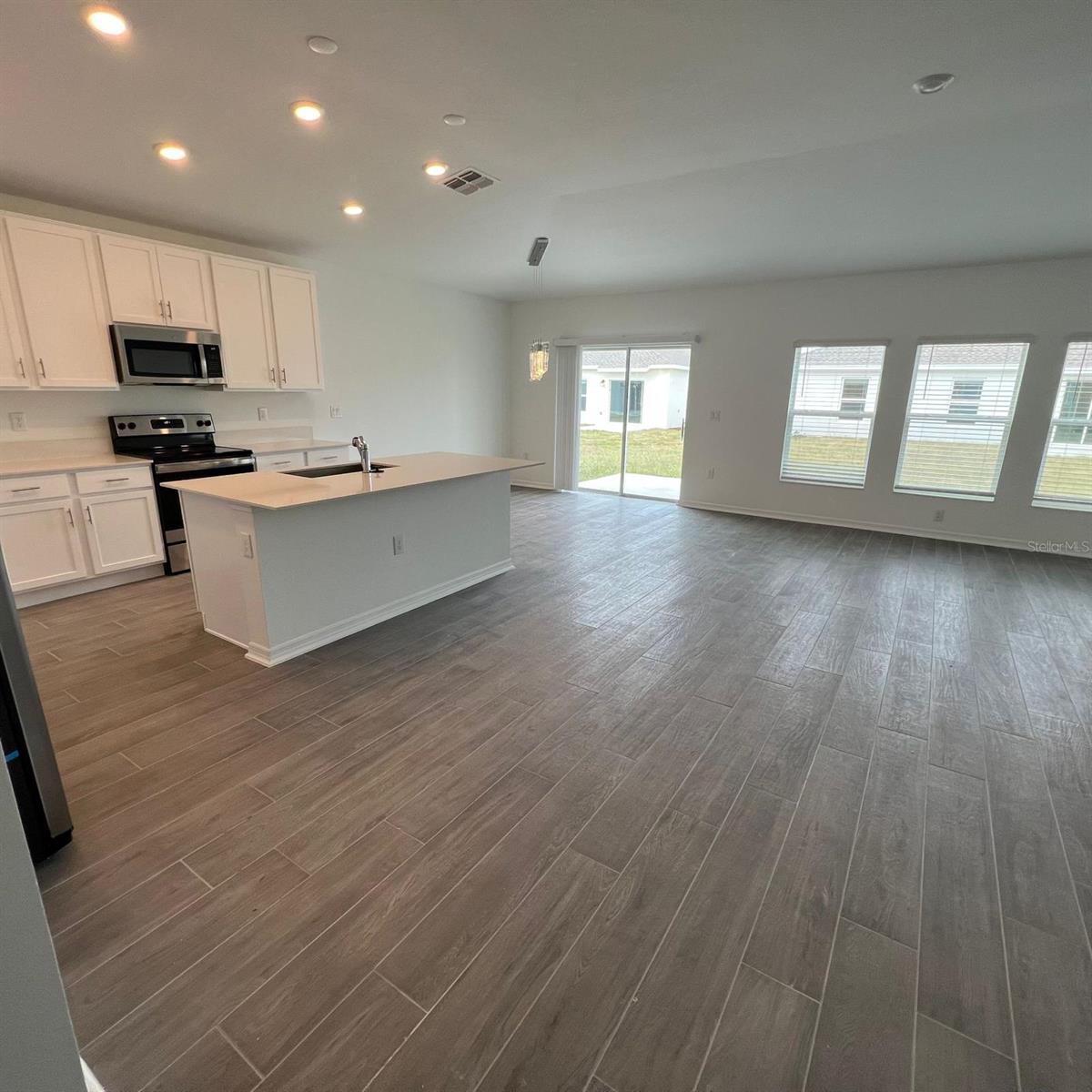 404 SINGING SANDS CIR, LAKE WALES, FL, 33859