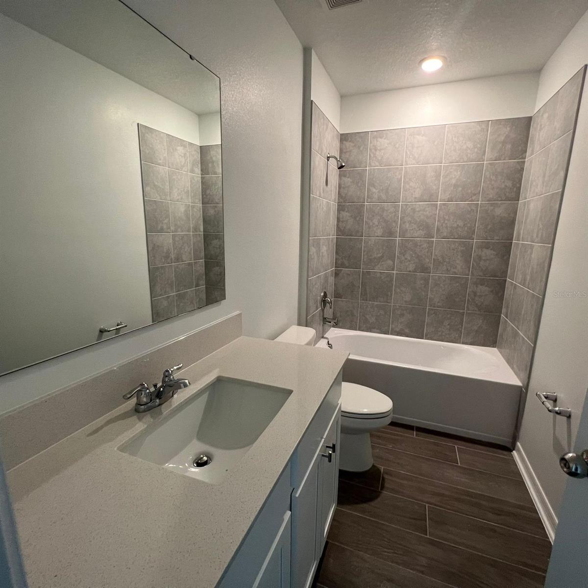 404 SINGING SANDS CIR, LAKE WALES, FL, 33859