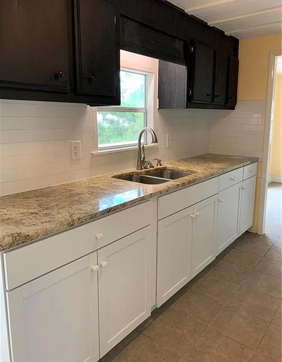 21818 VIRGINIA DR, ASTOR, FL, 32102
