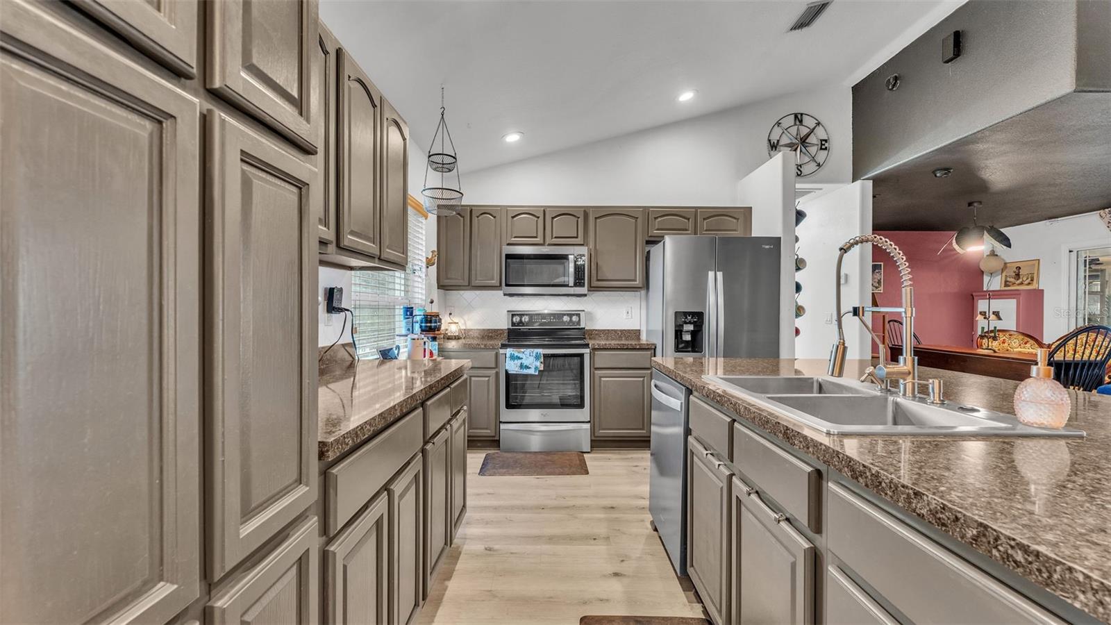 1769 S LAKE REEDY BLVD, FROSTPROOF, FL, 33843