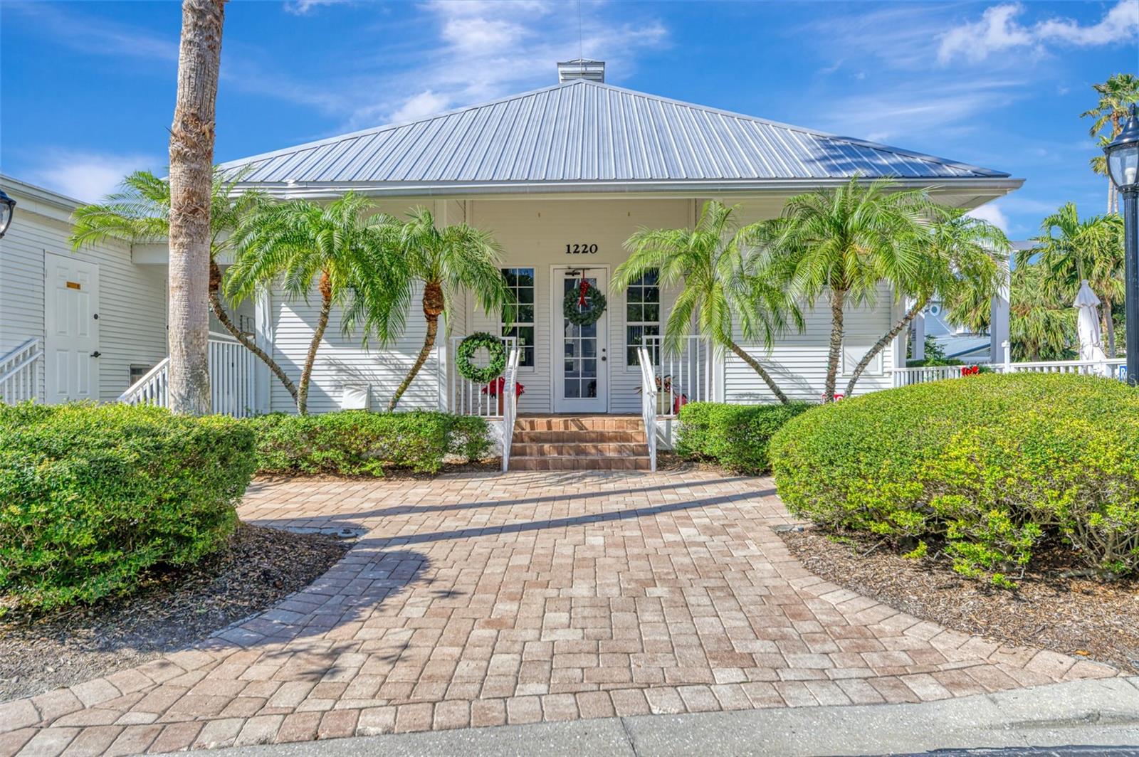 1260 DOLPHIN BAY WAY #402, SARASOTA, FL, 34242