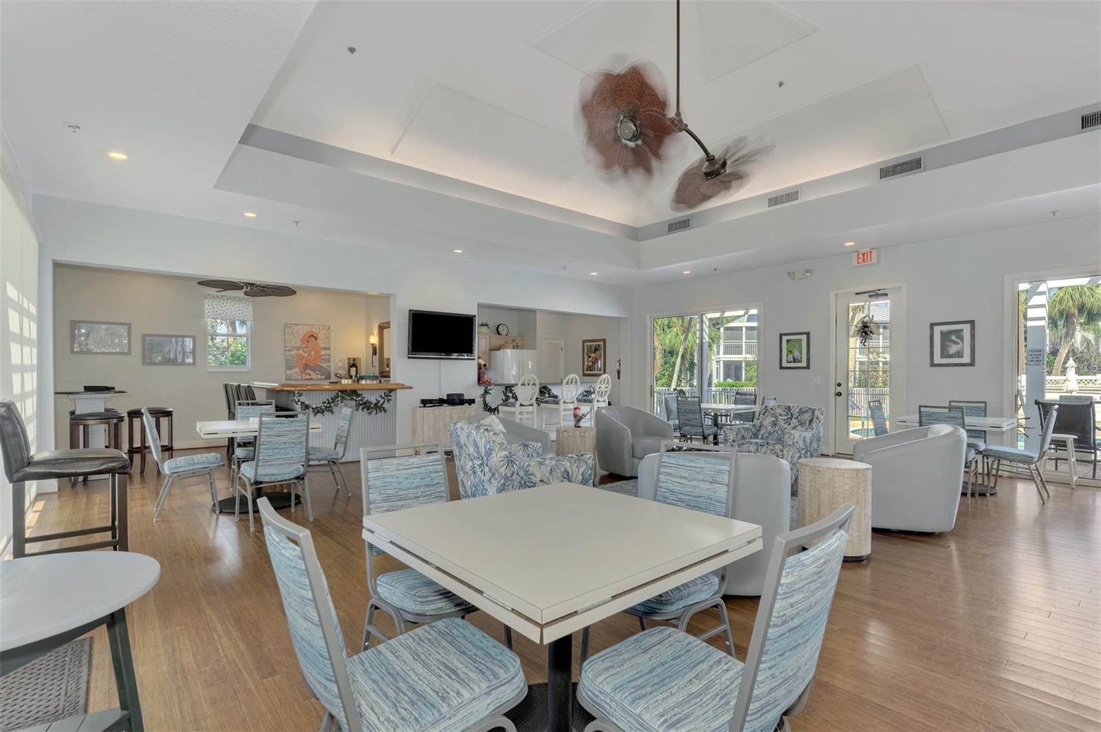 1260 DOLPHIN BAY WAY #402, SARASOTA, FL, 34242