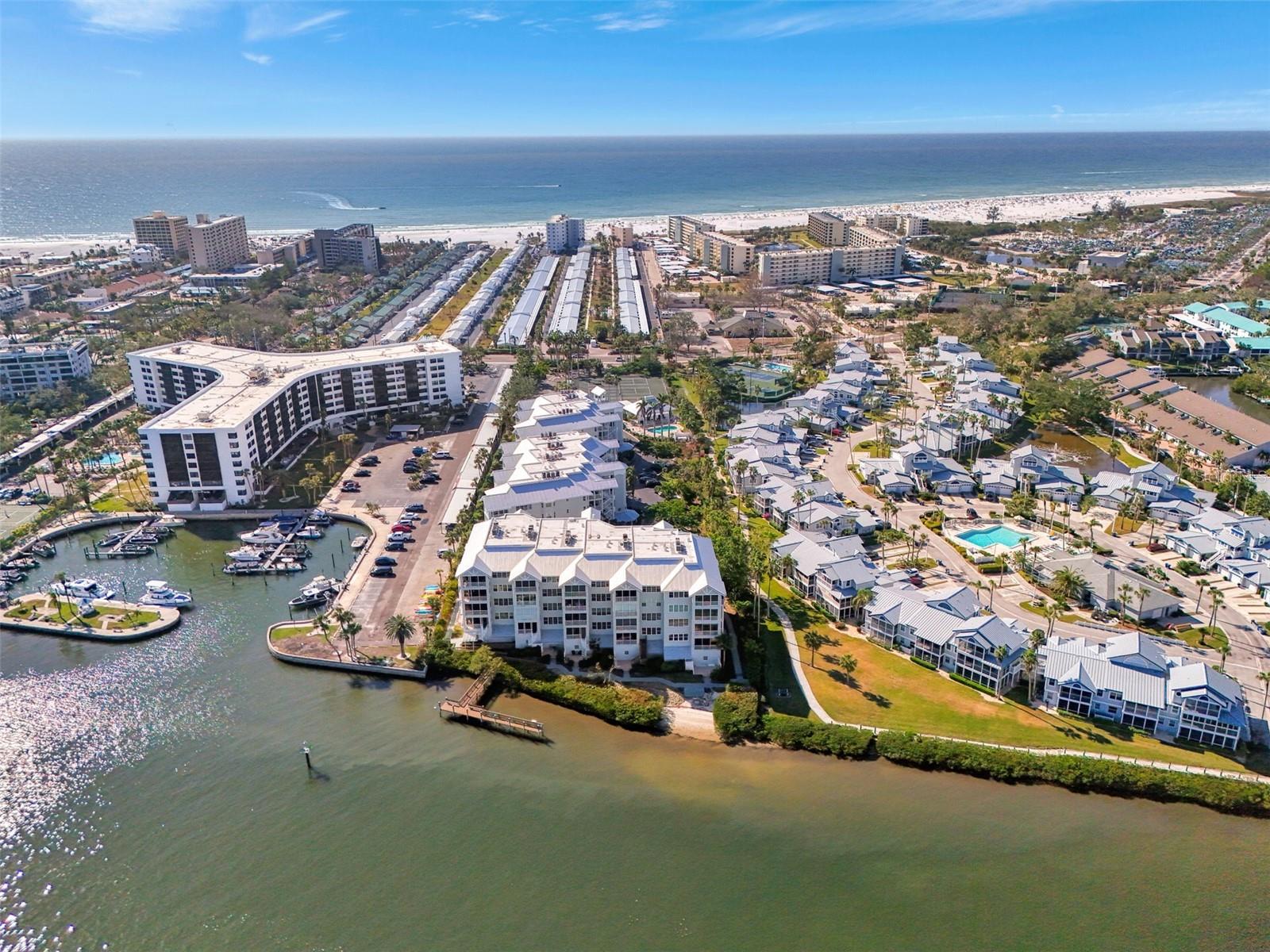 1260 DOLPHIN BAY WAY #402, SARASOTA, FL, 34242