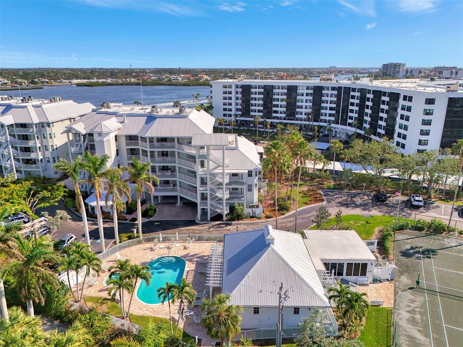 1260 DOLPHIN BAY WAY #402, SARASOTA, FL, 34242