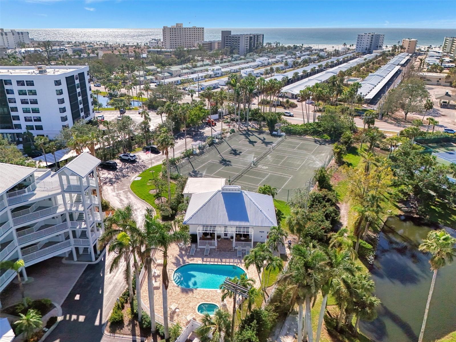 1260 DOLPHIN BAY WAY #402, SARASOTA, FL, 34242