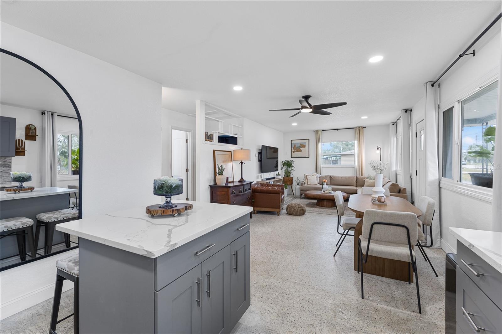 5901 1ST ST NE, ST PETERSBURG, FL, 33703