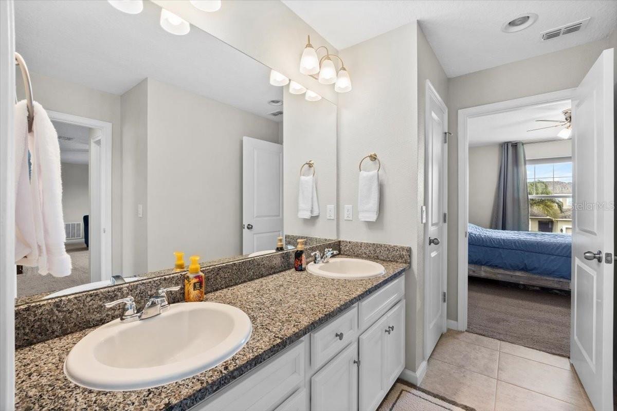 12211 STREAMBED DR, RIVERVIEW, FL, 33579