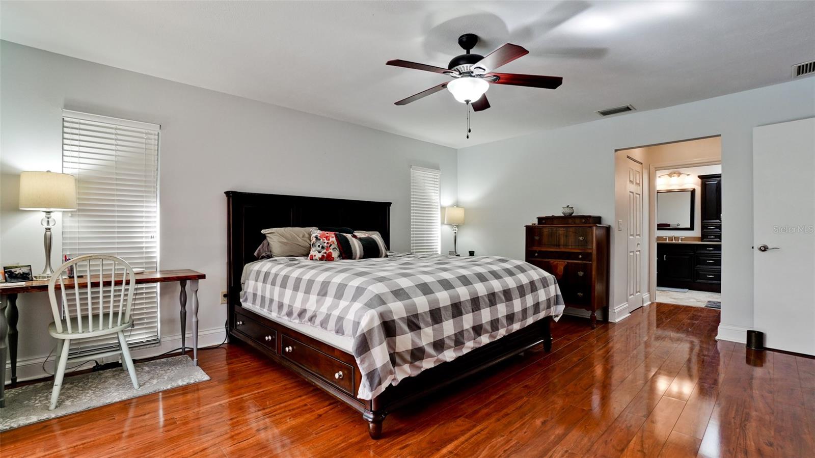 1221 89TH ST NW, BRADENTON, FL, 34209