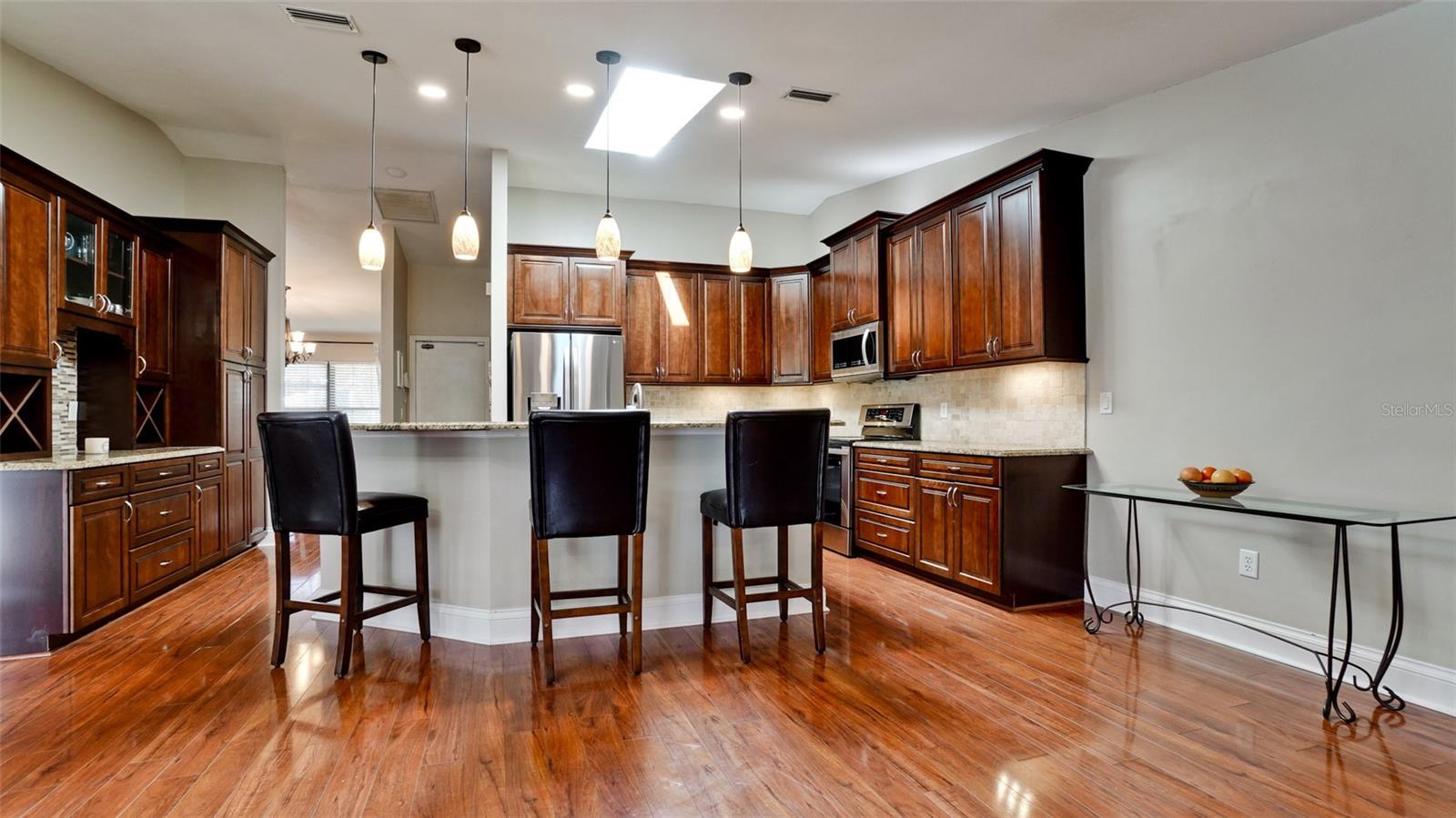 1221 89TH ST NW, BRADENTON, FL, 34209