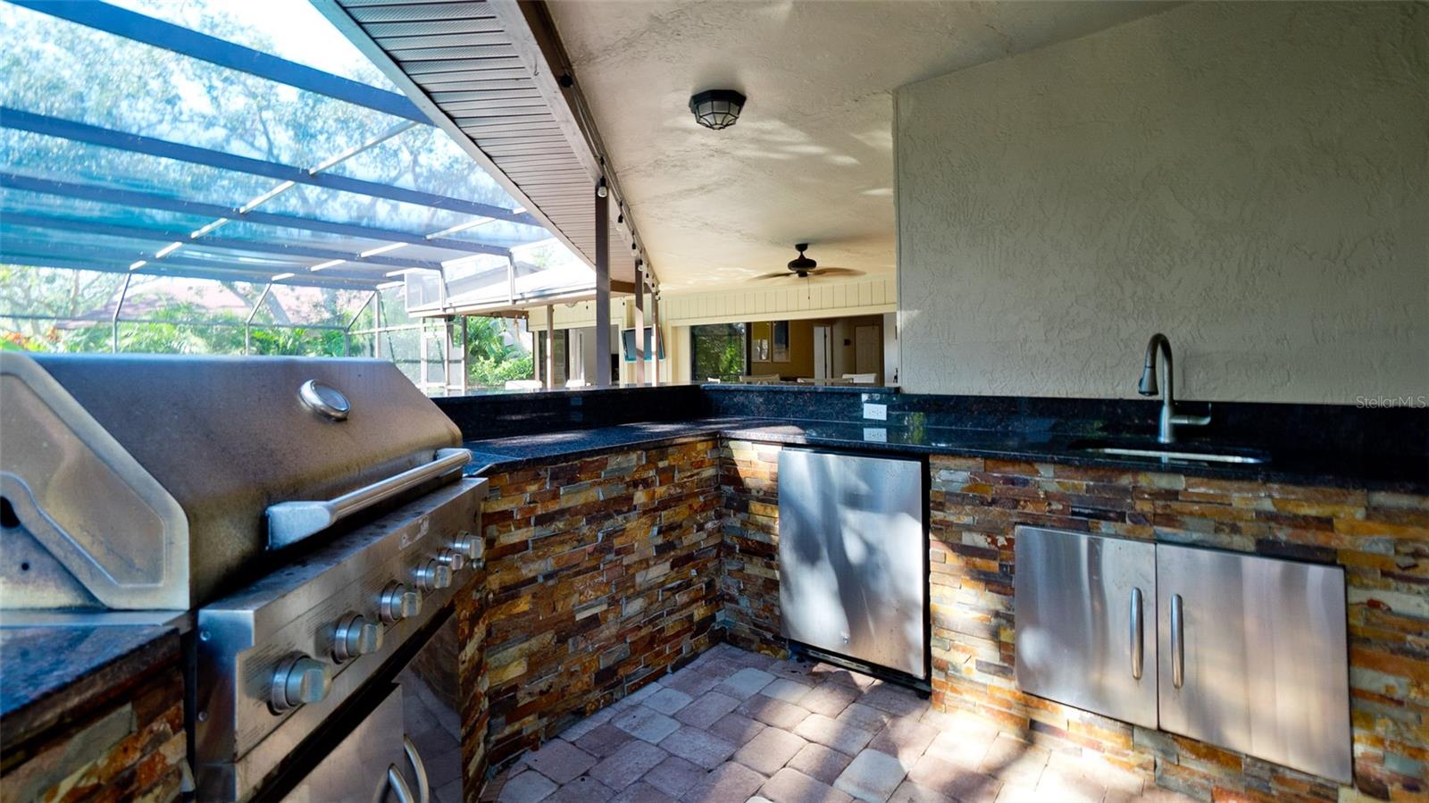 1221 89TH ST NW, BRADENTON, FL, 34209