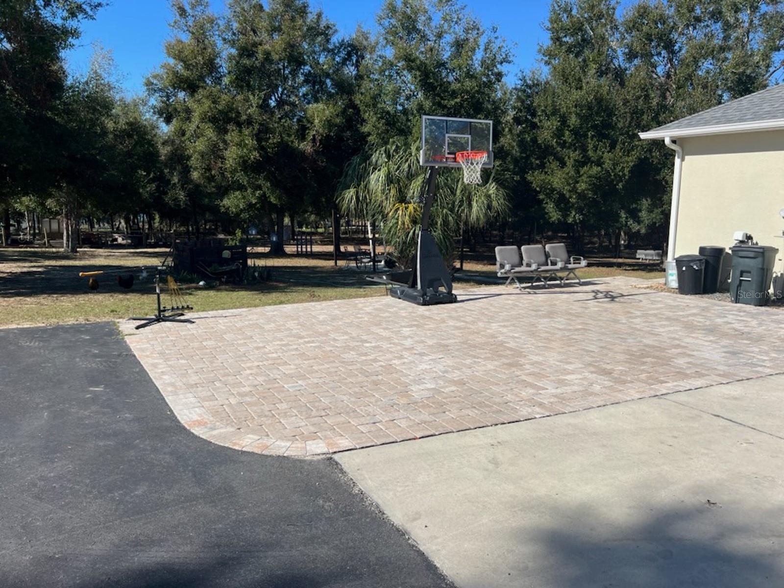 22531 5TH ST, HOWEY IN THE HILLS, FL, 34737