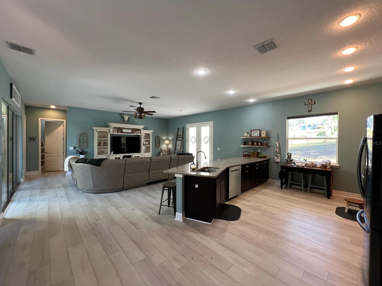 22531 5TH ST, HOWEY IN THE HILLS, FL, 34737