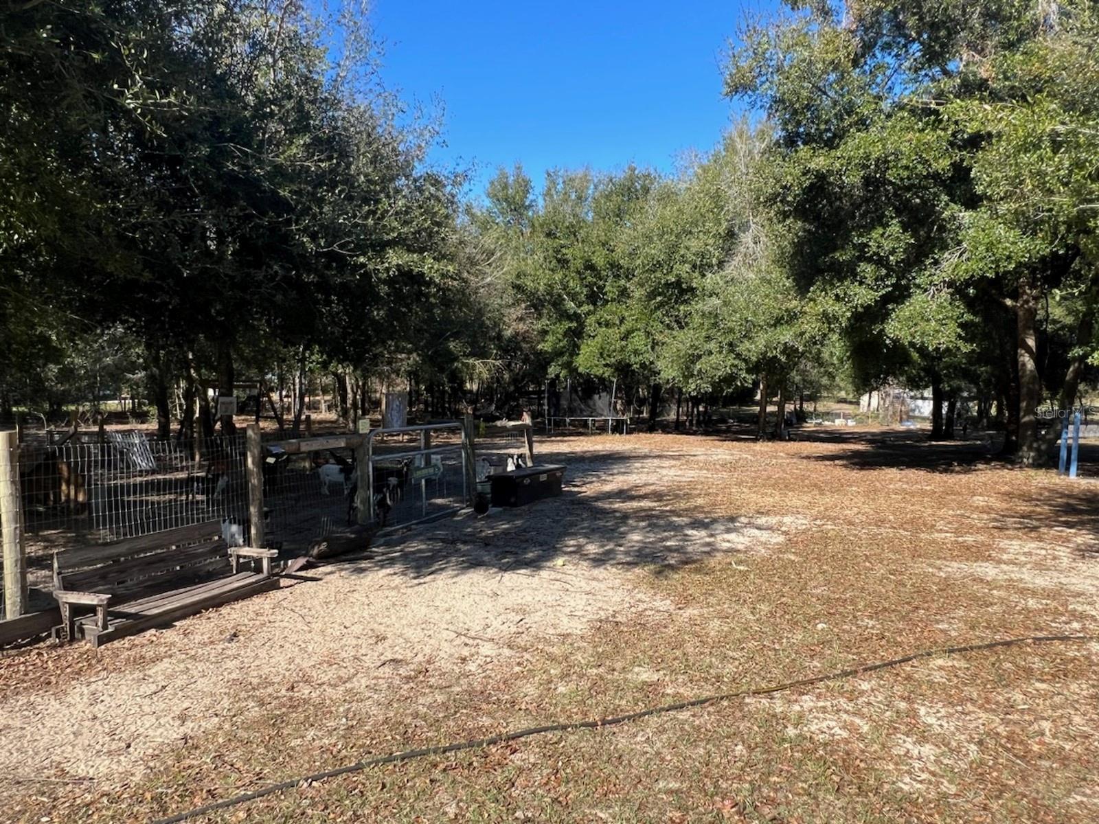 22531 5TH ST, HOWEY IN THE HILLS, FL, 34737