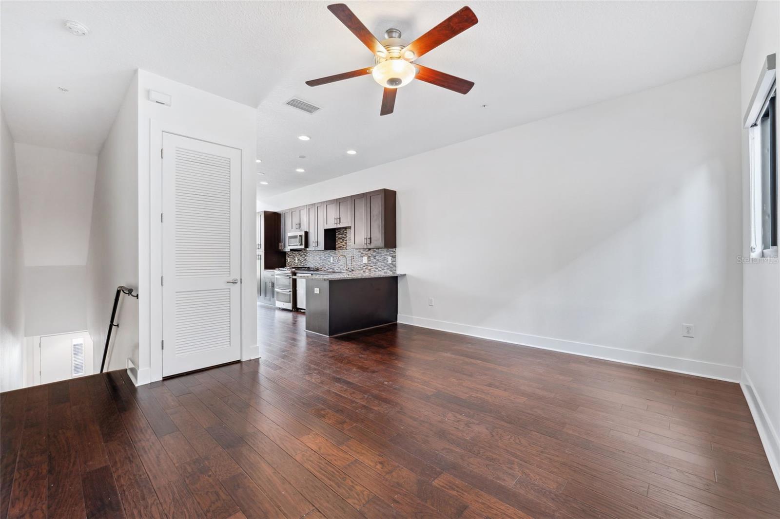 146 8TH ST N, ST PETERSBURG, FL, 33701