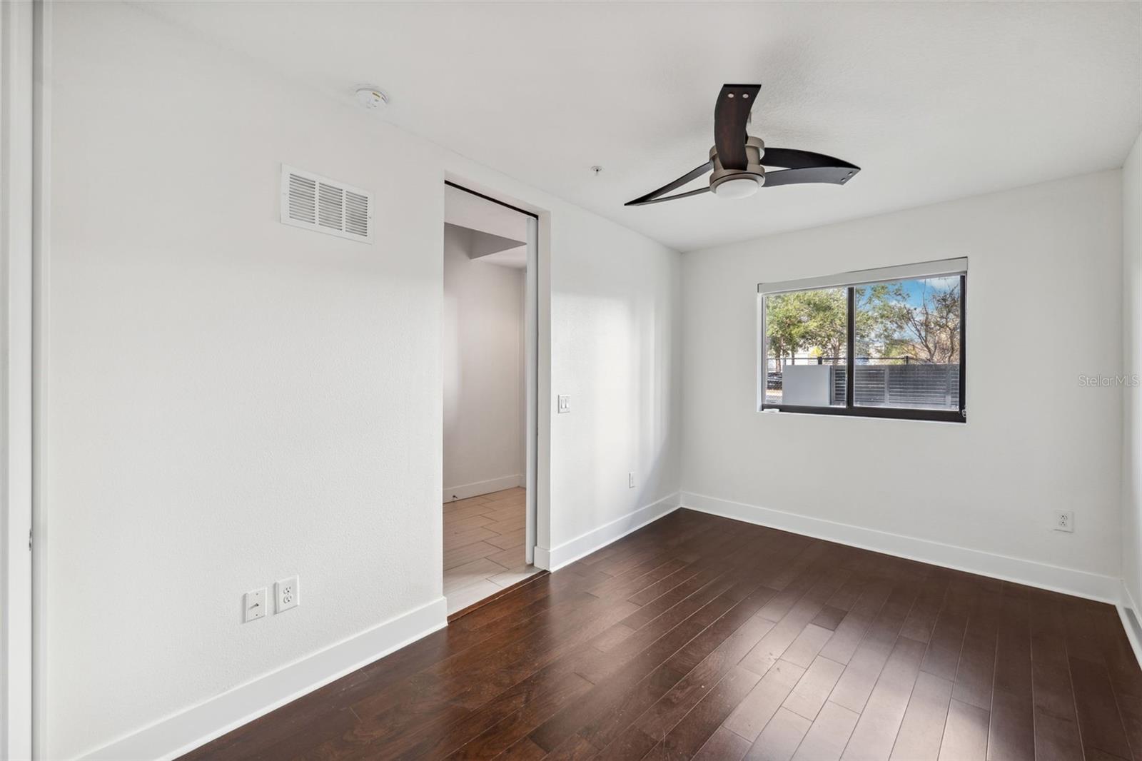 146 8TH ST N, ST PETERSBURG, FL, 33701