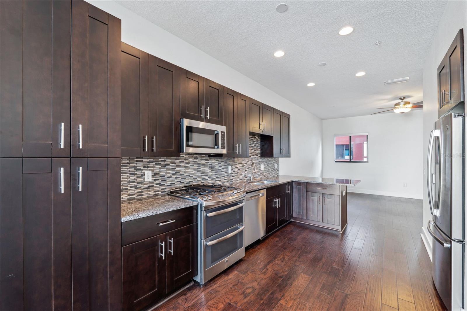 146 8TH ST N, ST PETERSBURG, FL, 33701