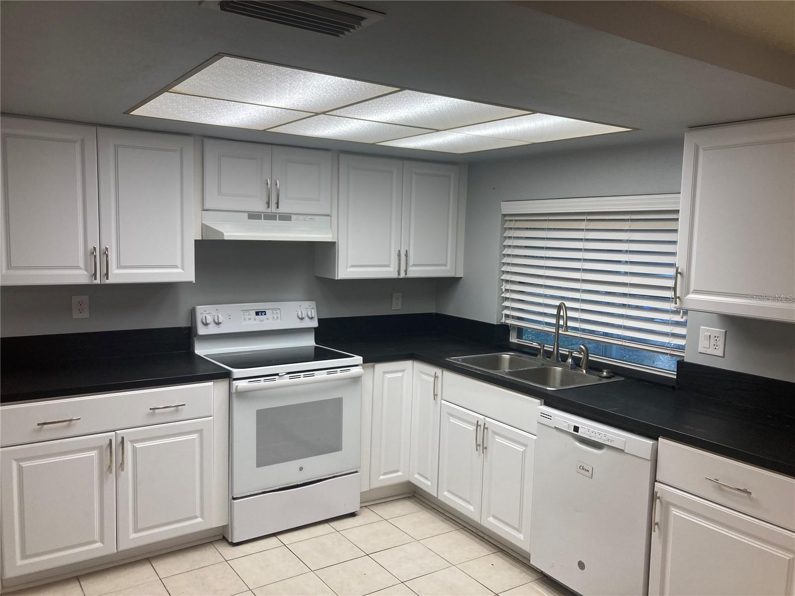 7220 SAN CARLOS DR, PORT RICHEY, FL, 34668