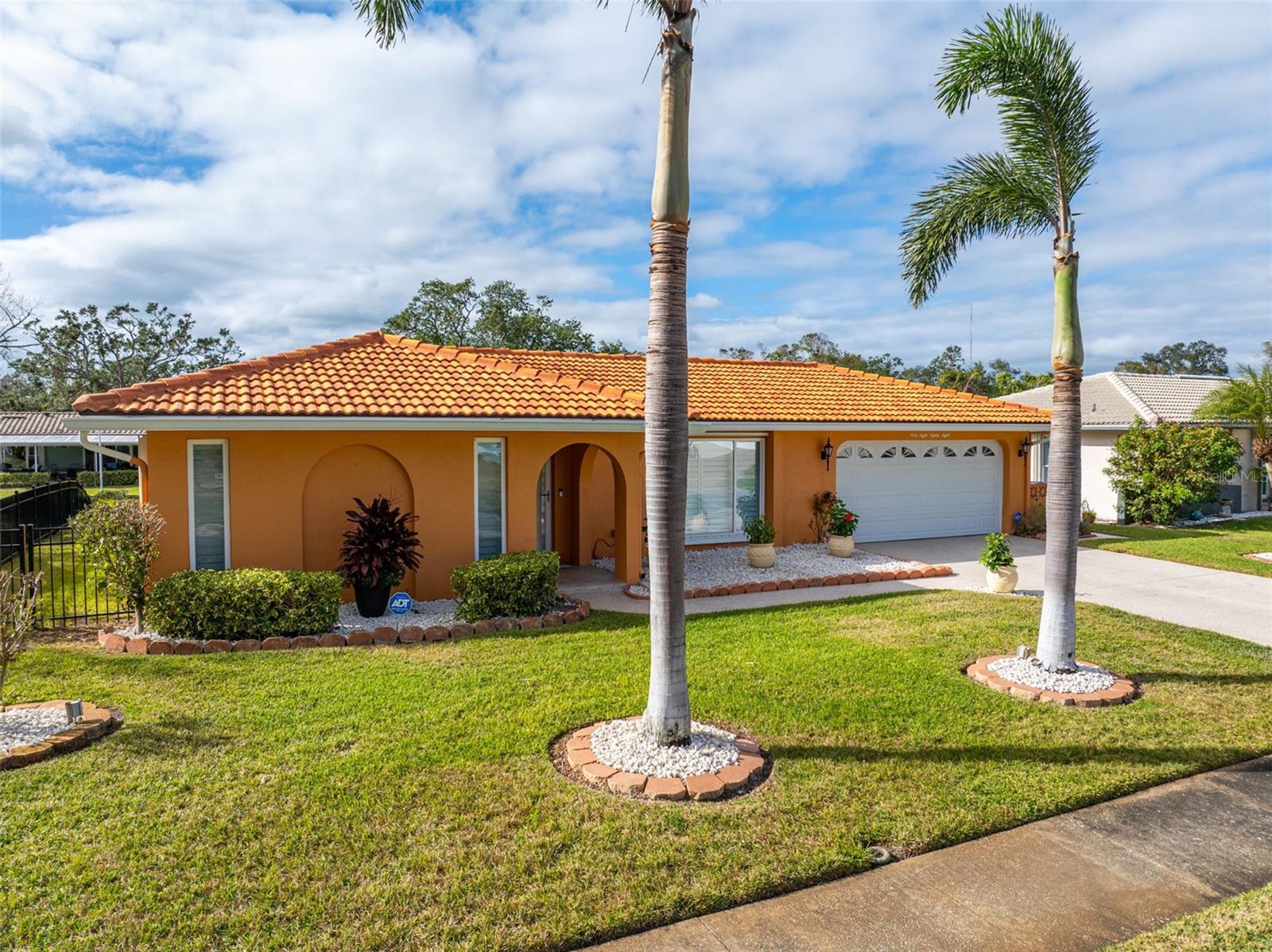 6888 121ST ST N, SEMINOLE, FL, 33772