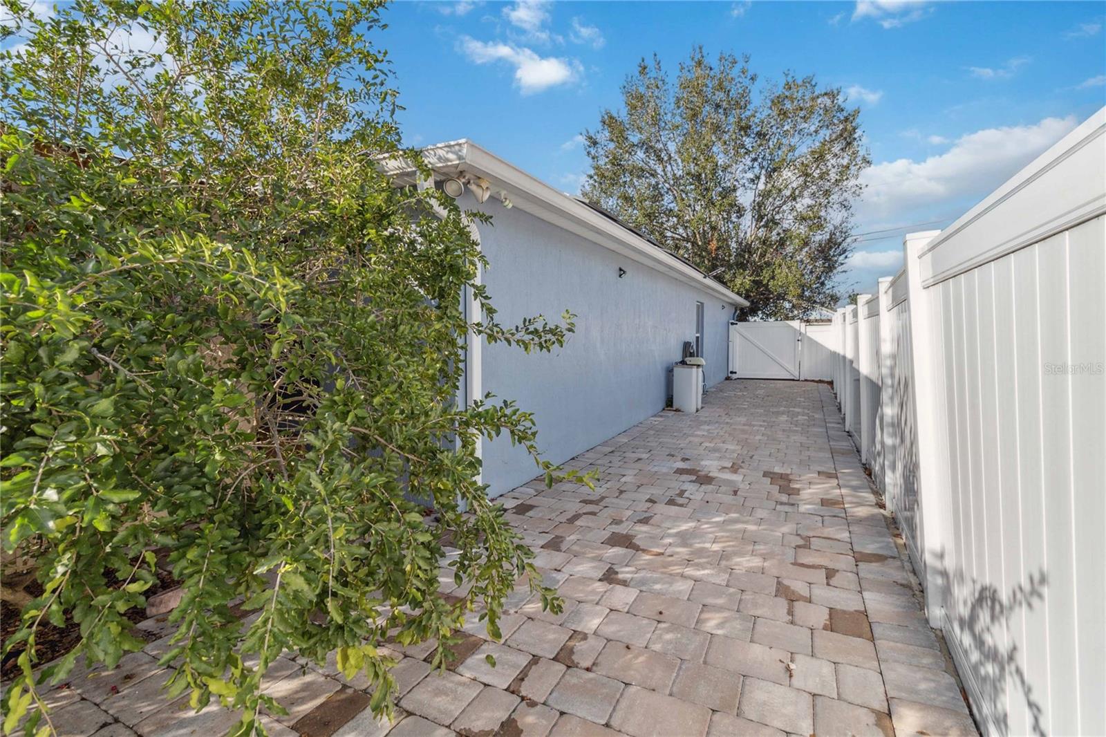 402 RIO GRANDE CT, POINCIANA, FL, 34759