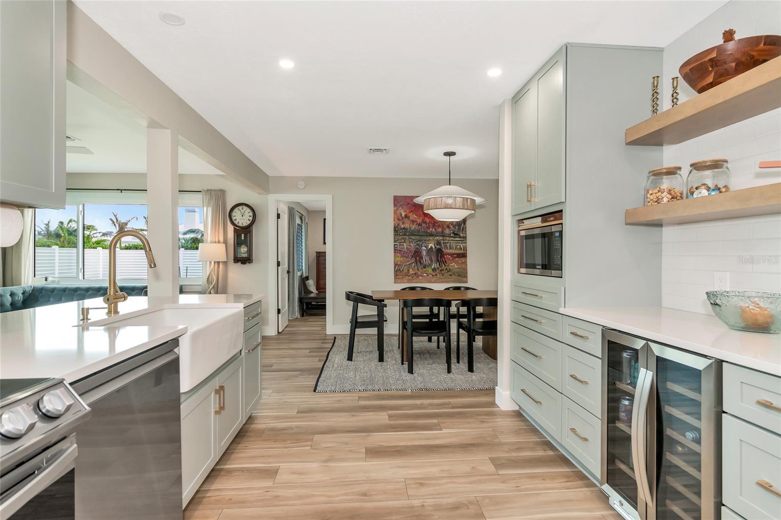 833 HARBOR DR S, VENICE, FL, 34285