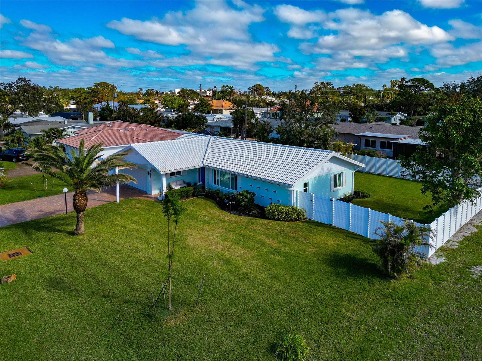 833 HARBOR DR S, VENICE, FL, 34285