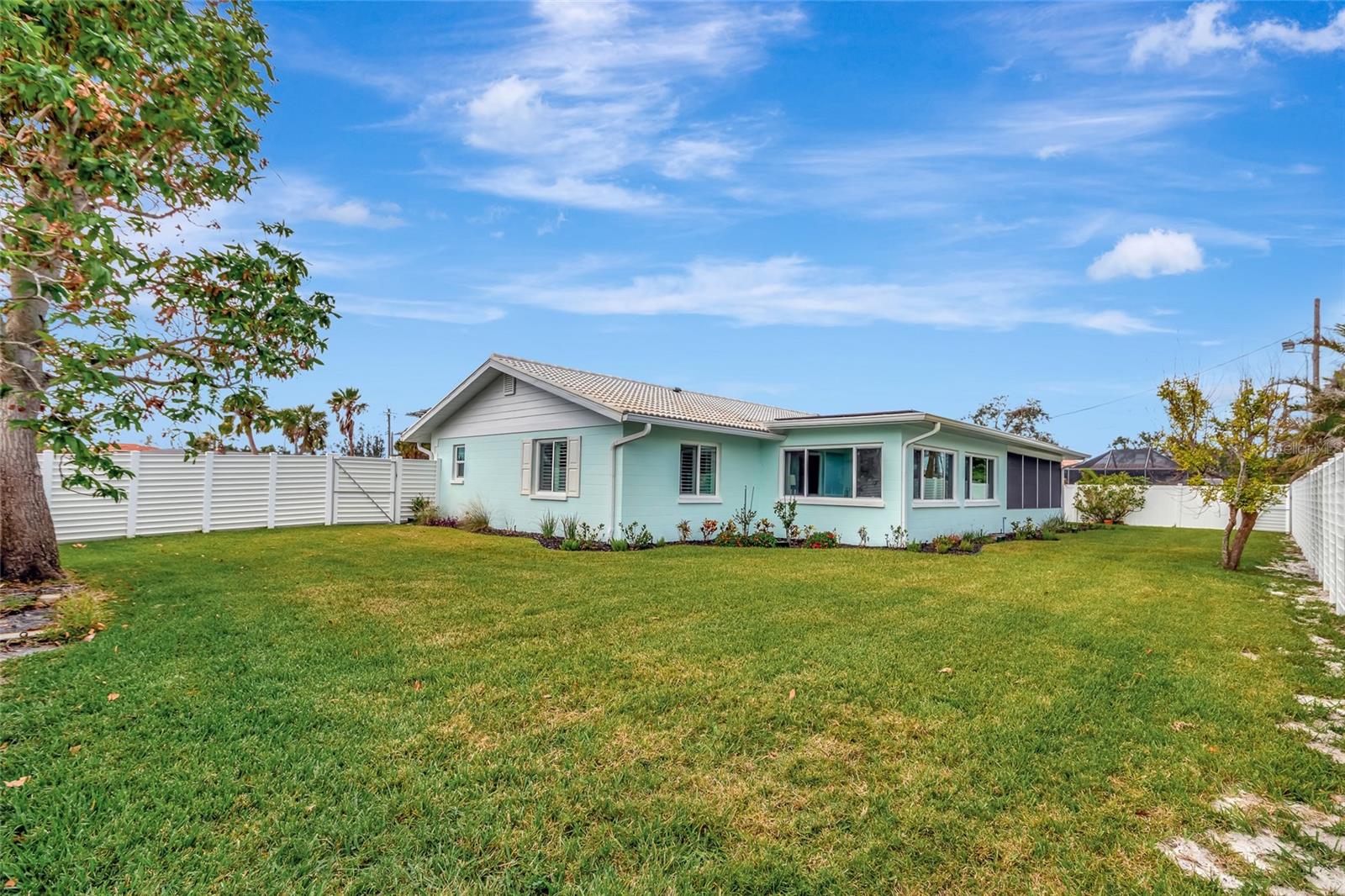 833 HARBOR DR S, VENICE, FL, 34285