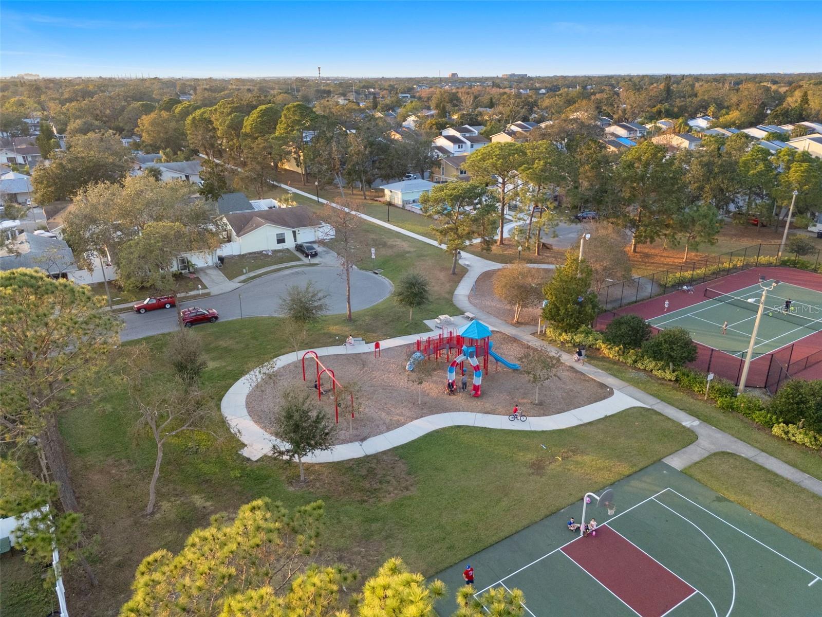 2070 SAN SEBASTIAN WAY N, CLEARWATER, FL, 33763