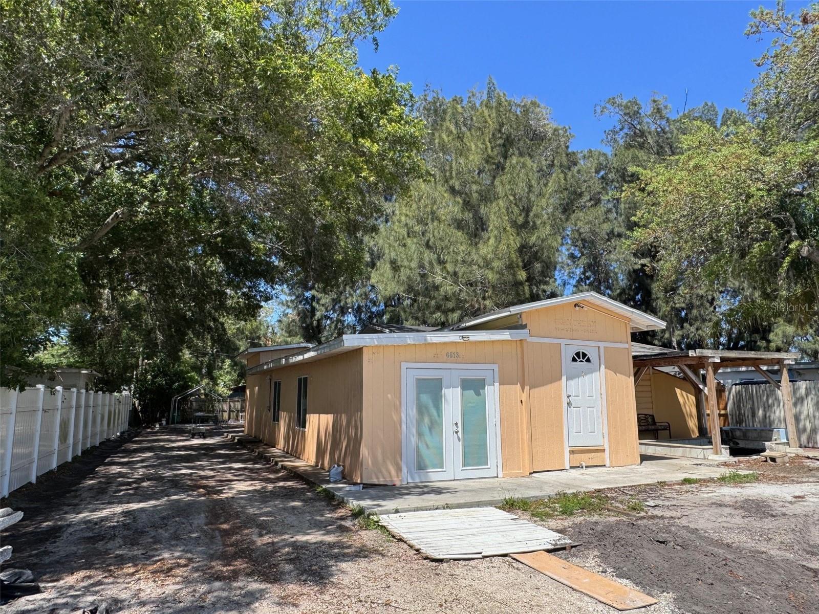 6513 48TH AVE N, KENNETH CITY, FL, 33709