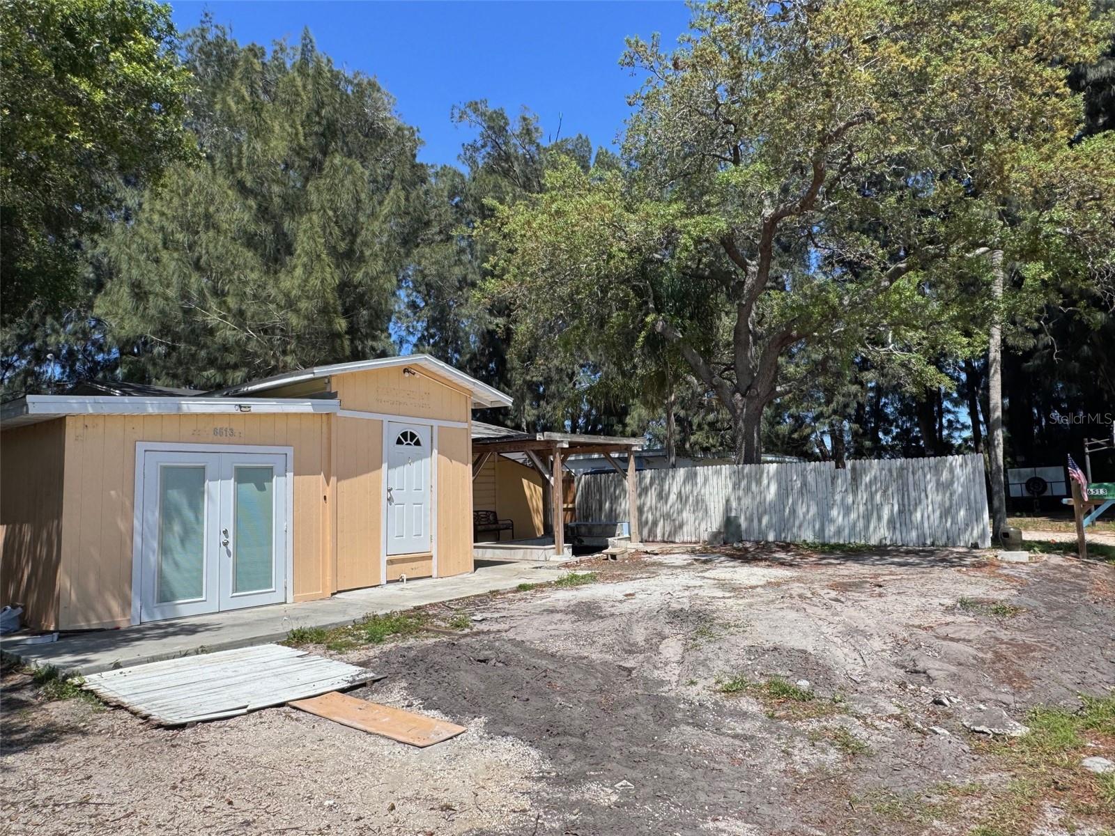 6513 48TH AVE N, KENNETH CITY, FL, 33709