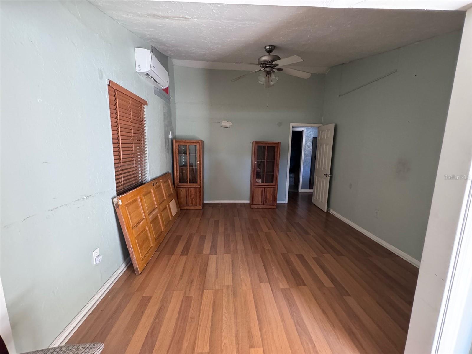 6513 48TH AVE N, KENNETH CITY, FL, 33709
